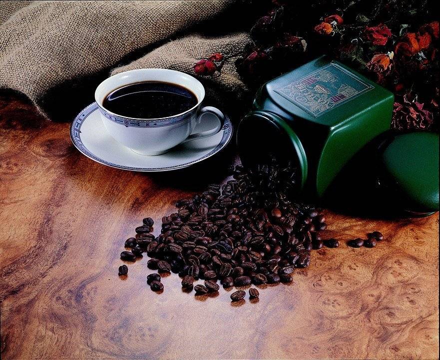 Рецепты кофе с плодами шиповника – новый вкус любимого напитка